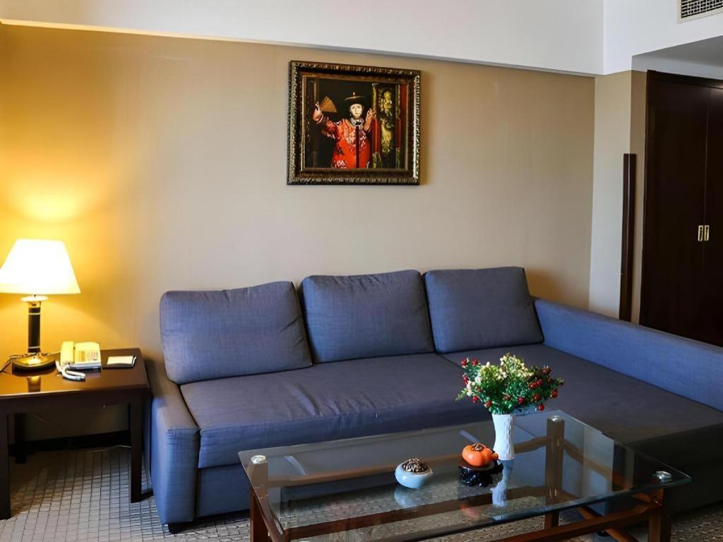 Dong Fang Hotel Beijing Exterior photo