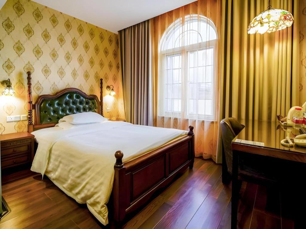 Dong Fang Hotel Beijing Exterior photo