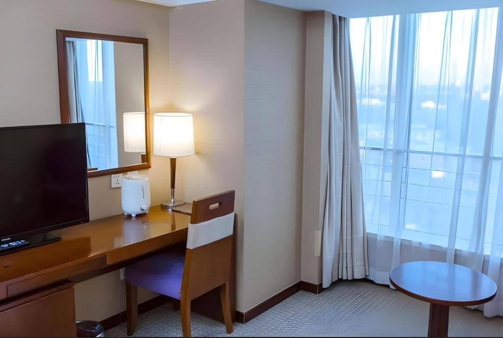 Dong Fang Hotel Beijing Exterior photo